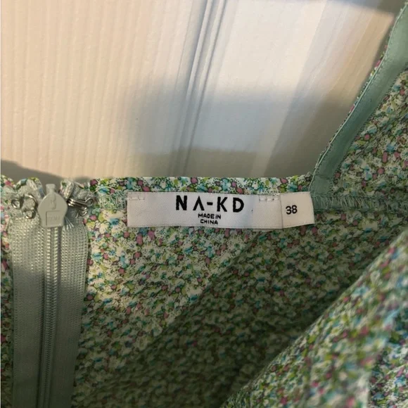 Green Patterned Mini Dress - Picture 3 of 6